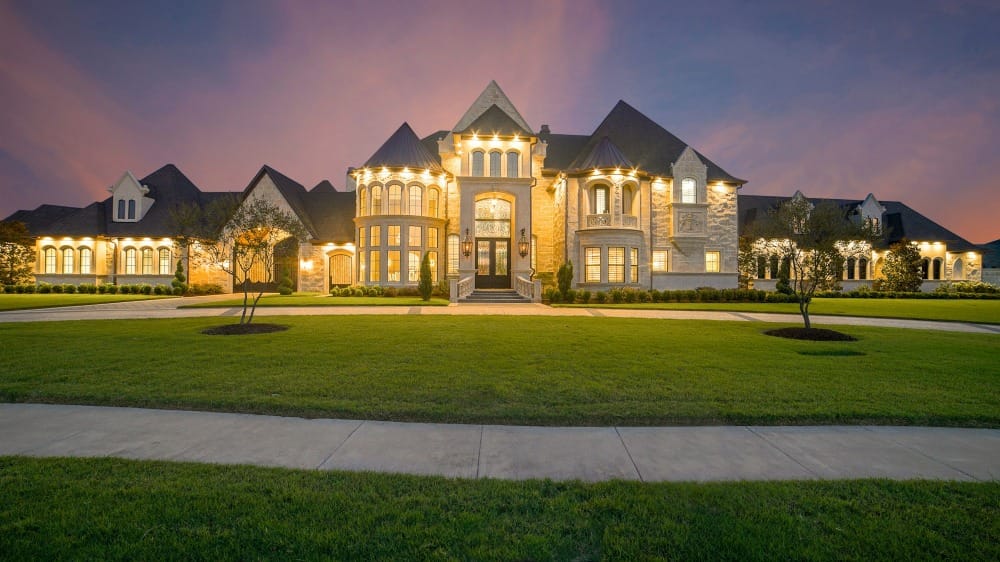 Luxury mansion symbolizing abundance, wealth, and living in the end manifestation practice